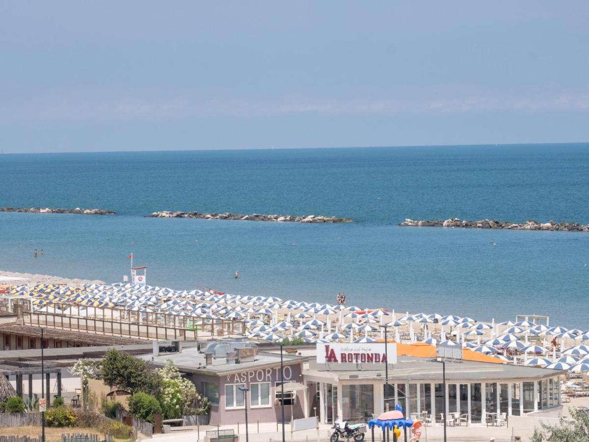 Hotel Marina Beach - Azzurro Club Ravena Exterior foto