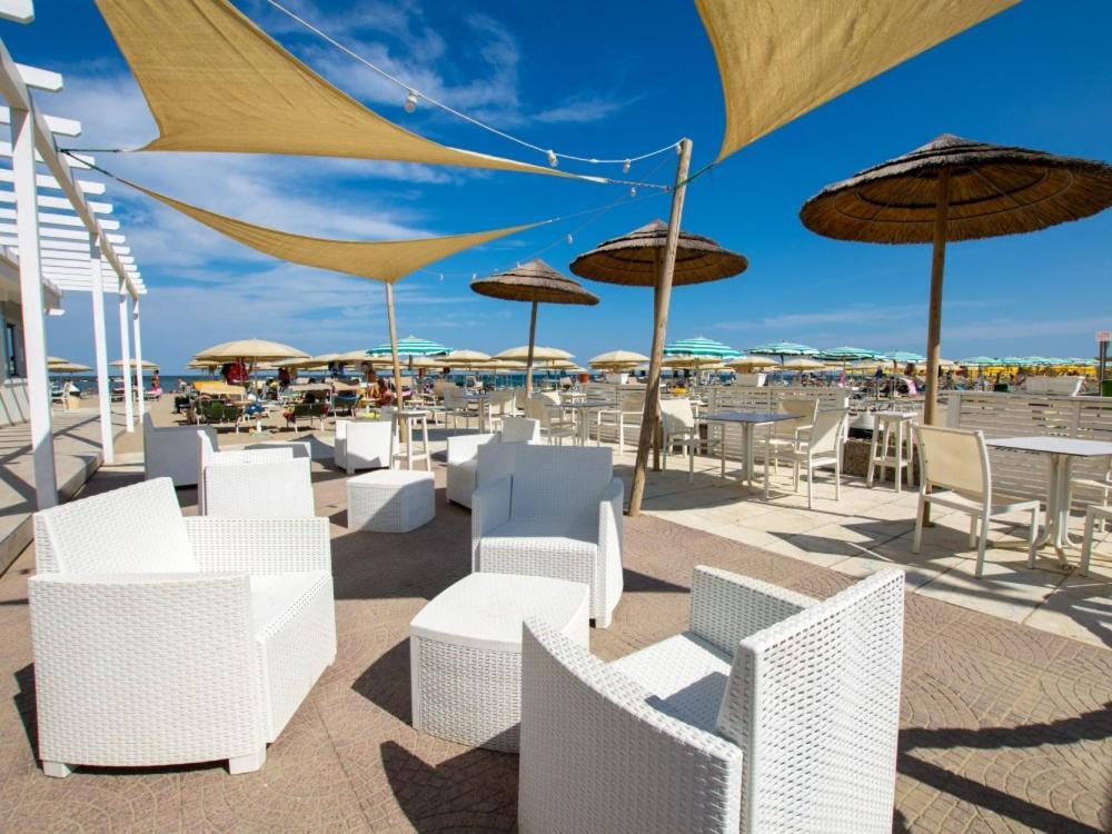 Hotel Marina Beach - Azzurro Club Ravena Exterior foto