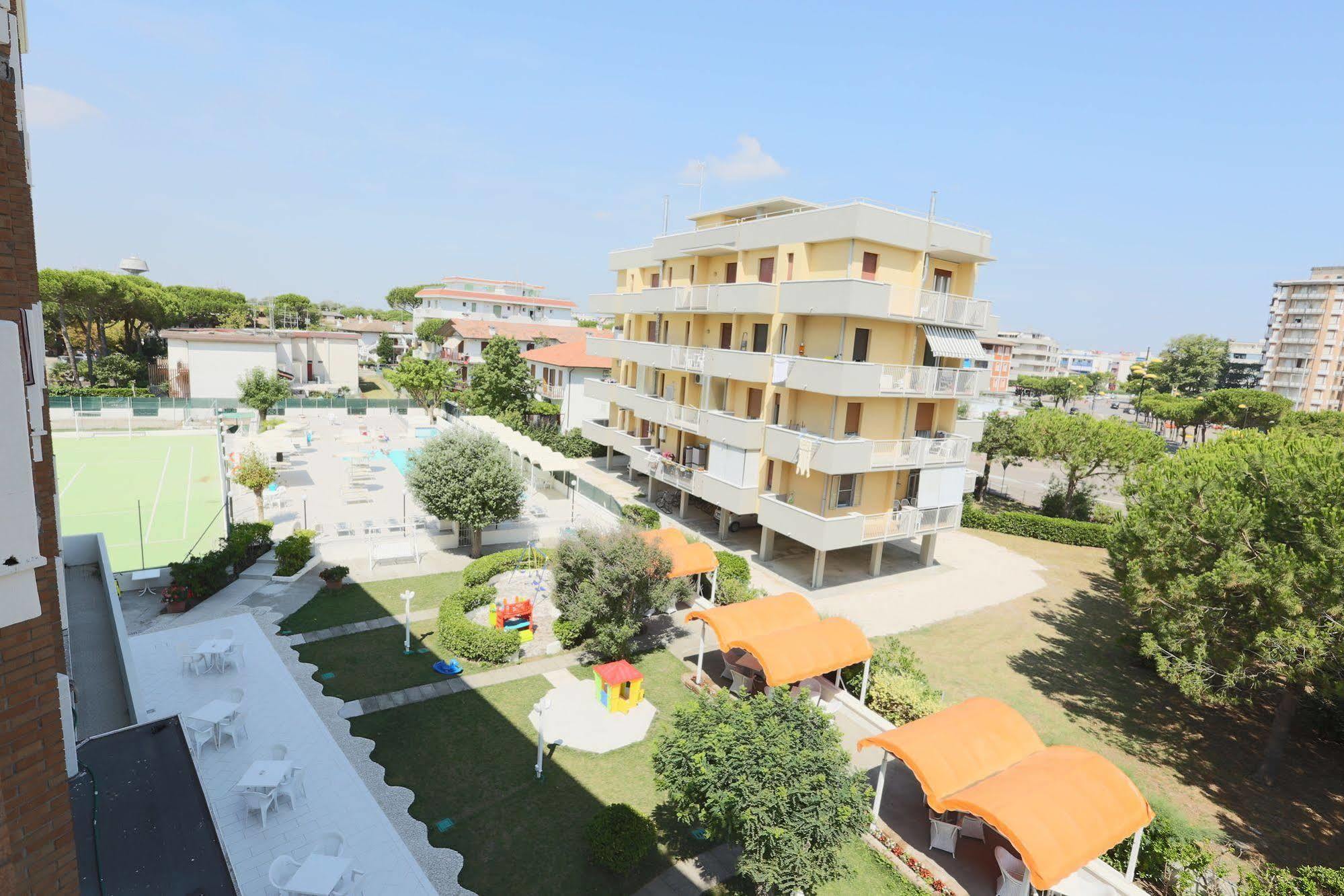 Hotel Marina Beach - Azzurro Club Ravena Exterior foto